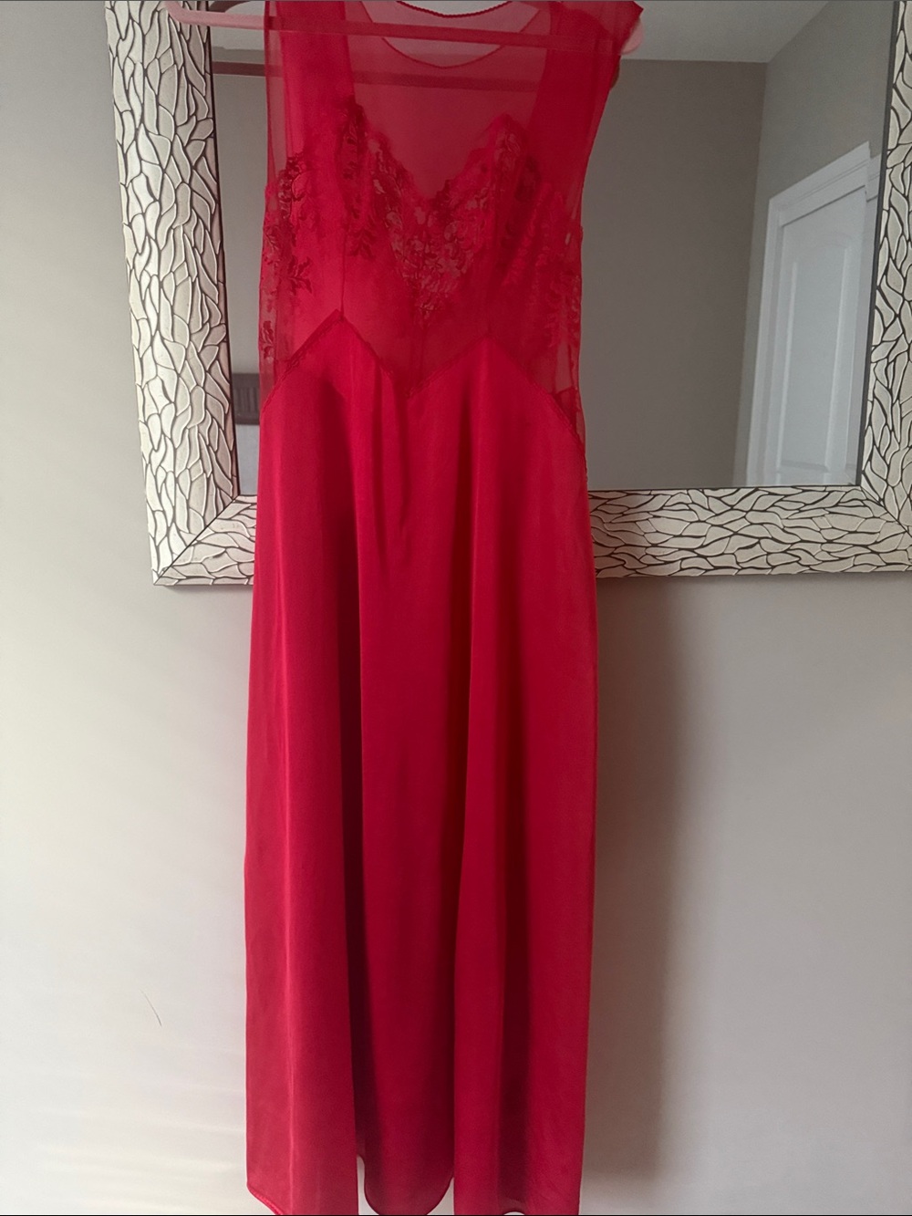 Val mode vintage maxi night gown red unique lace upper size L